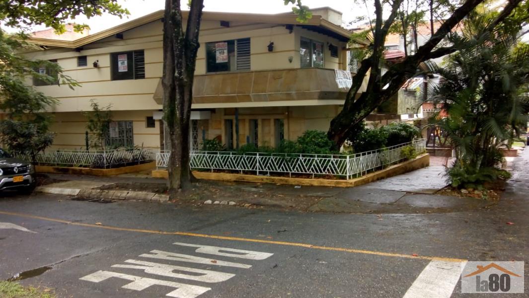 Casa para el arriendo en Medellín Floresta el codigo es 2066 Inmueble