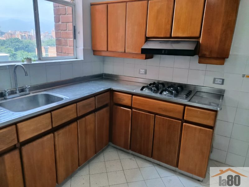 Apartamento en Arriendo en Laureles
