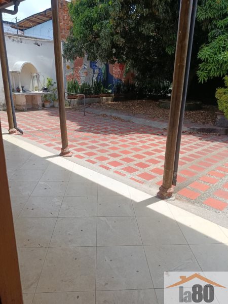 Casa-local en Arriendo en Belen Los Alpes